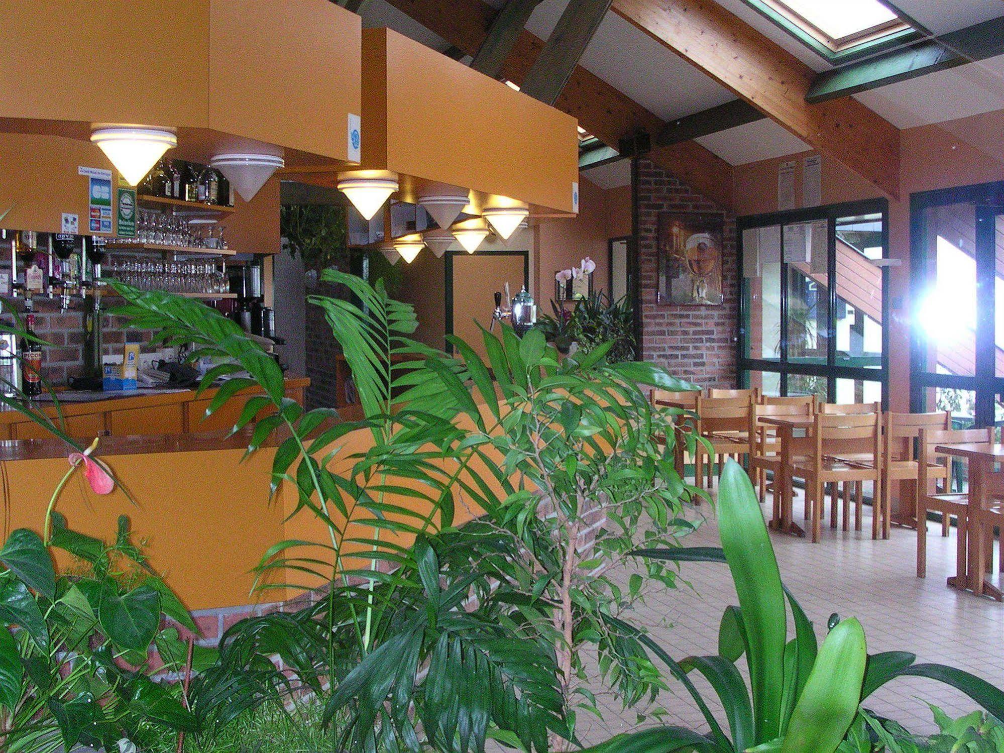 Hotel Le Bretagne Louvigne-de-Bais Luaran gambar